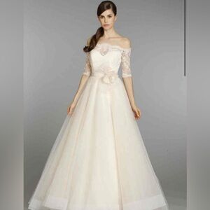 Tara Keely 2358 Wedding Dress / Fits 4-8 / Voluminous Ballgown w/ Lace Sleeves
